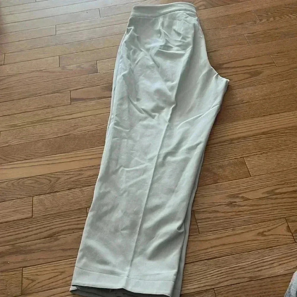 ❤️Host Picks❤️[14]Evelyn&Arthur Light Gray Cropped/Ankle Stretch Chino Pants - Picture 10 of 11